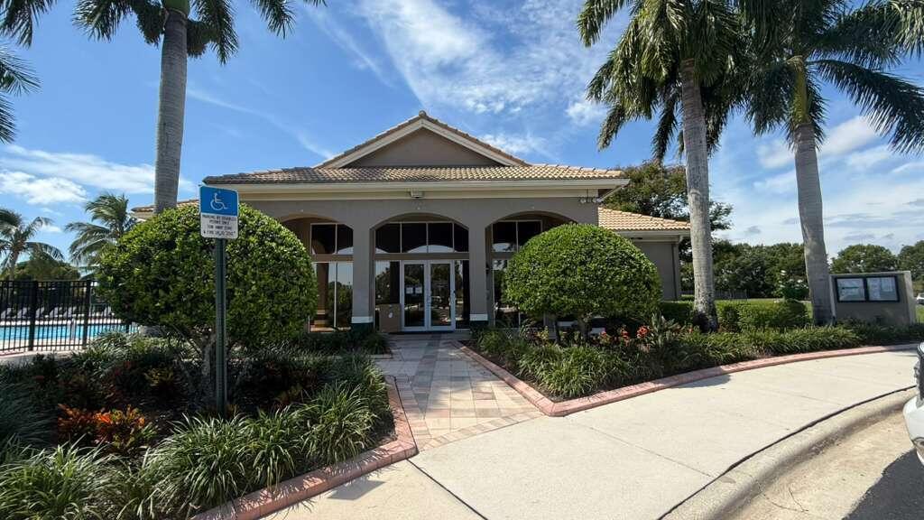 THIRD REPLAT OF PORTOFINO - Residential Lease