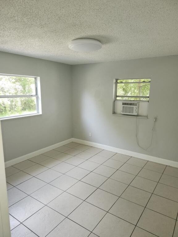 MARAVILLA GARDENS UNIT 1 - Residential Income