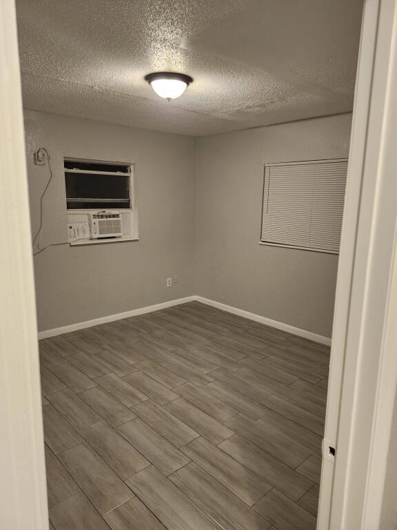 MARAVILLA GARDENS UNIT 1 - Residential Income