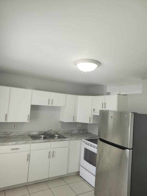 MARAVILLA GARDENS UNIT 1 - Residential Income