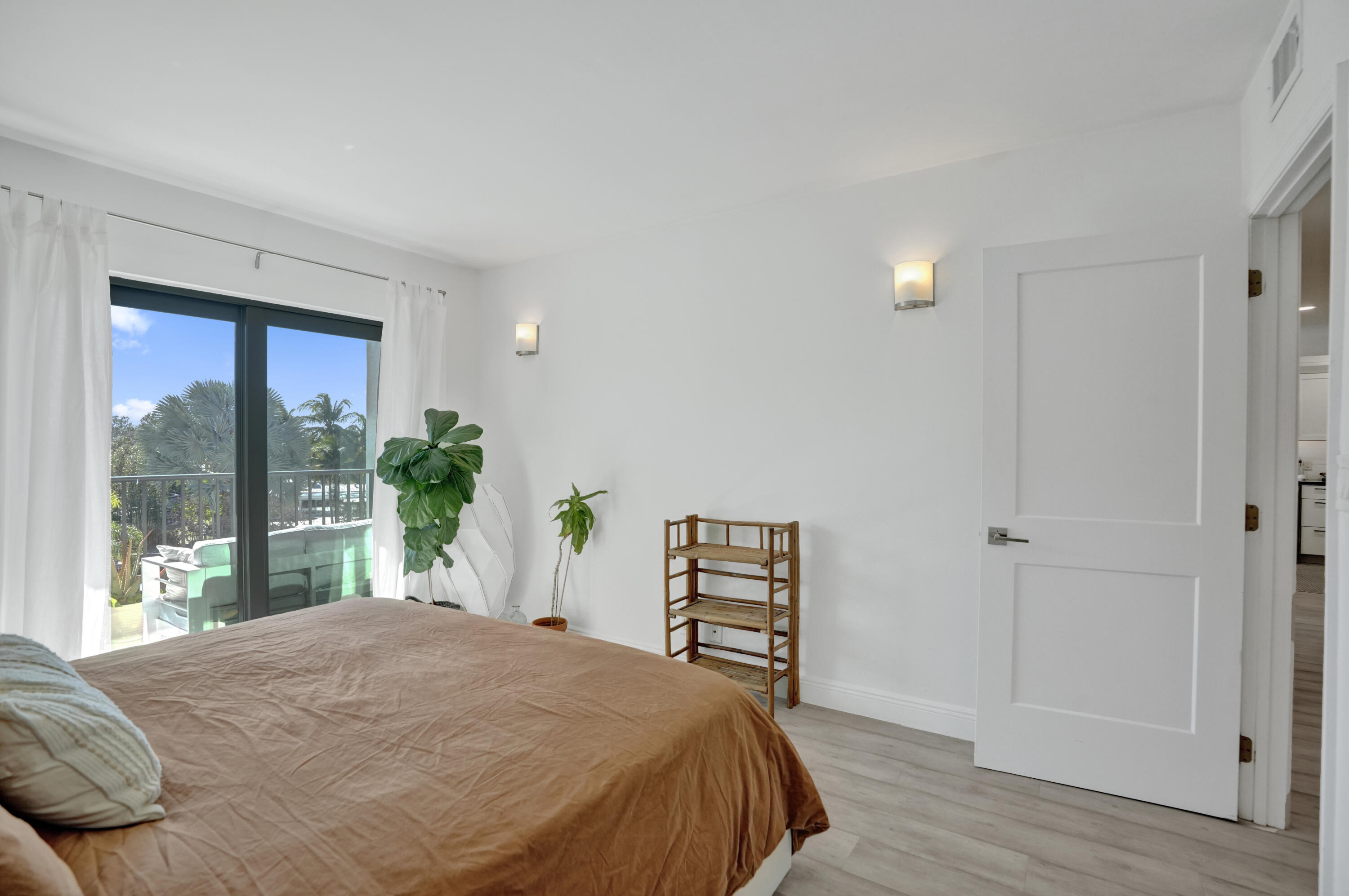 RIVER REACH - Residential