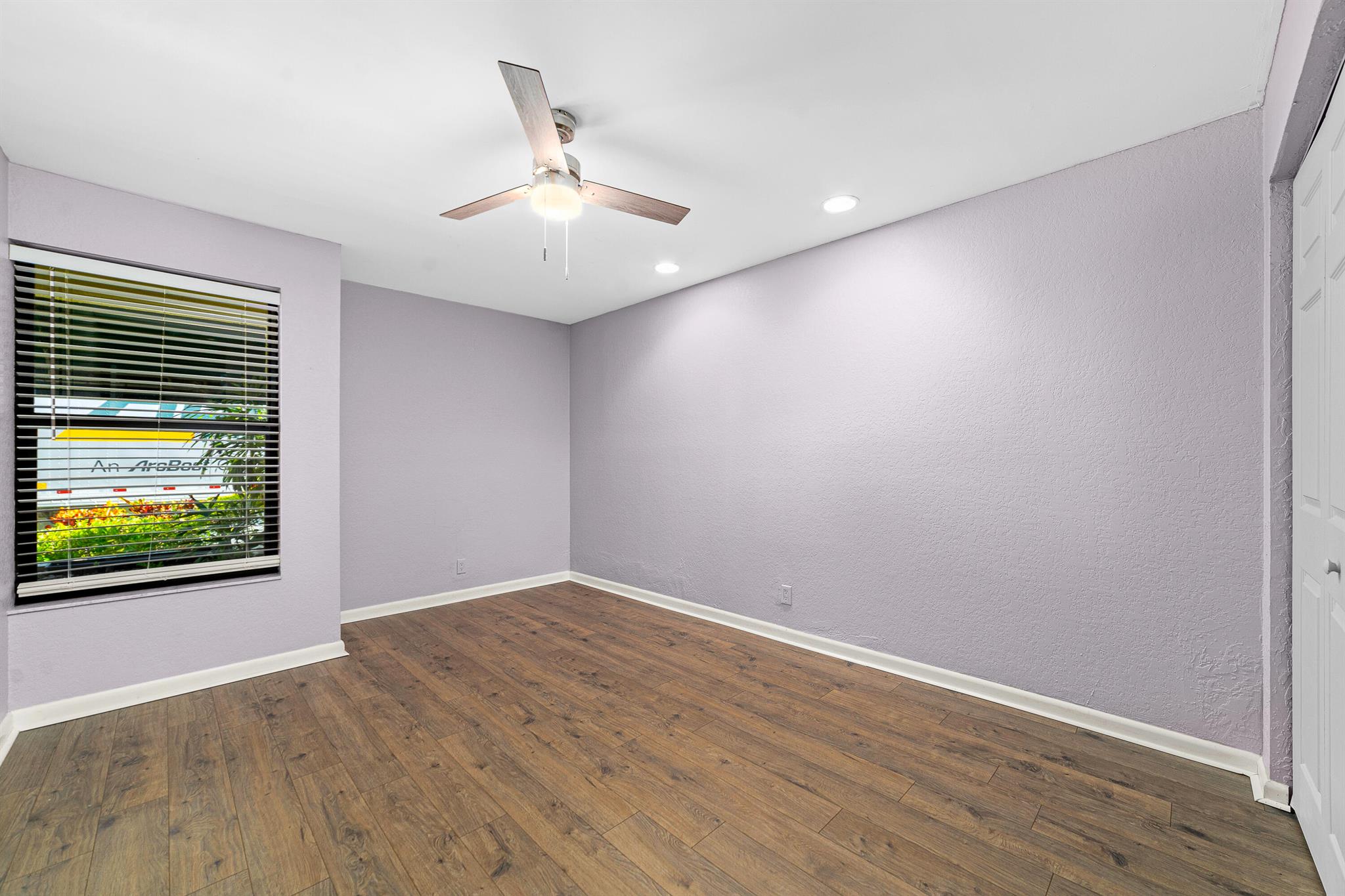 L AMBIANCE OF VIA VERDE - Residential