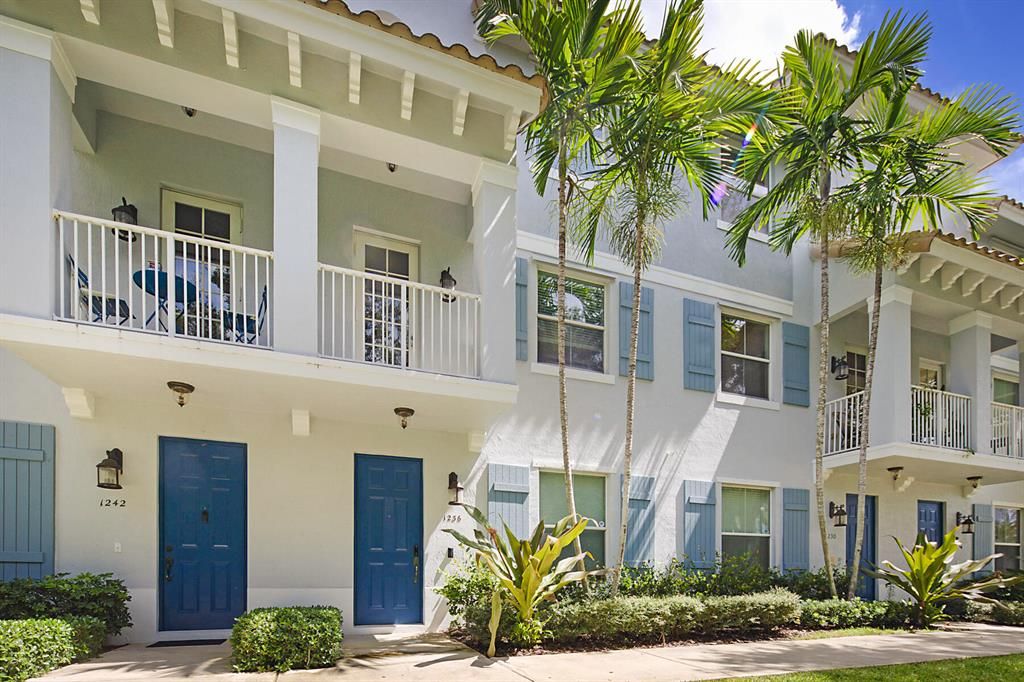 Photo of 1236 Via Fatini, Boynton Beach, FL 33426 (MLS # R10909286)