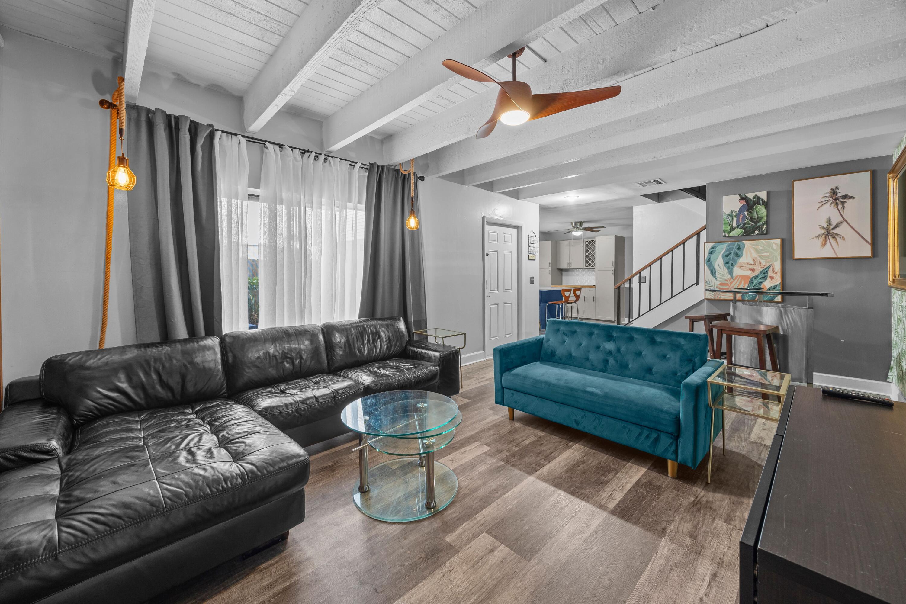 FRENCH QUARTER 3 - Residential Lease