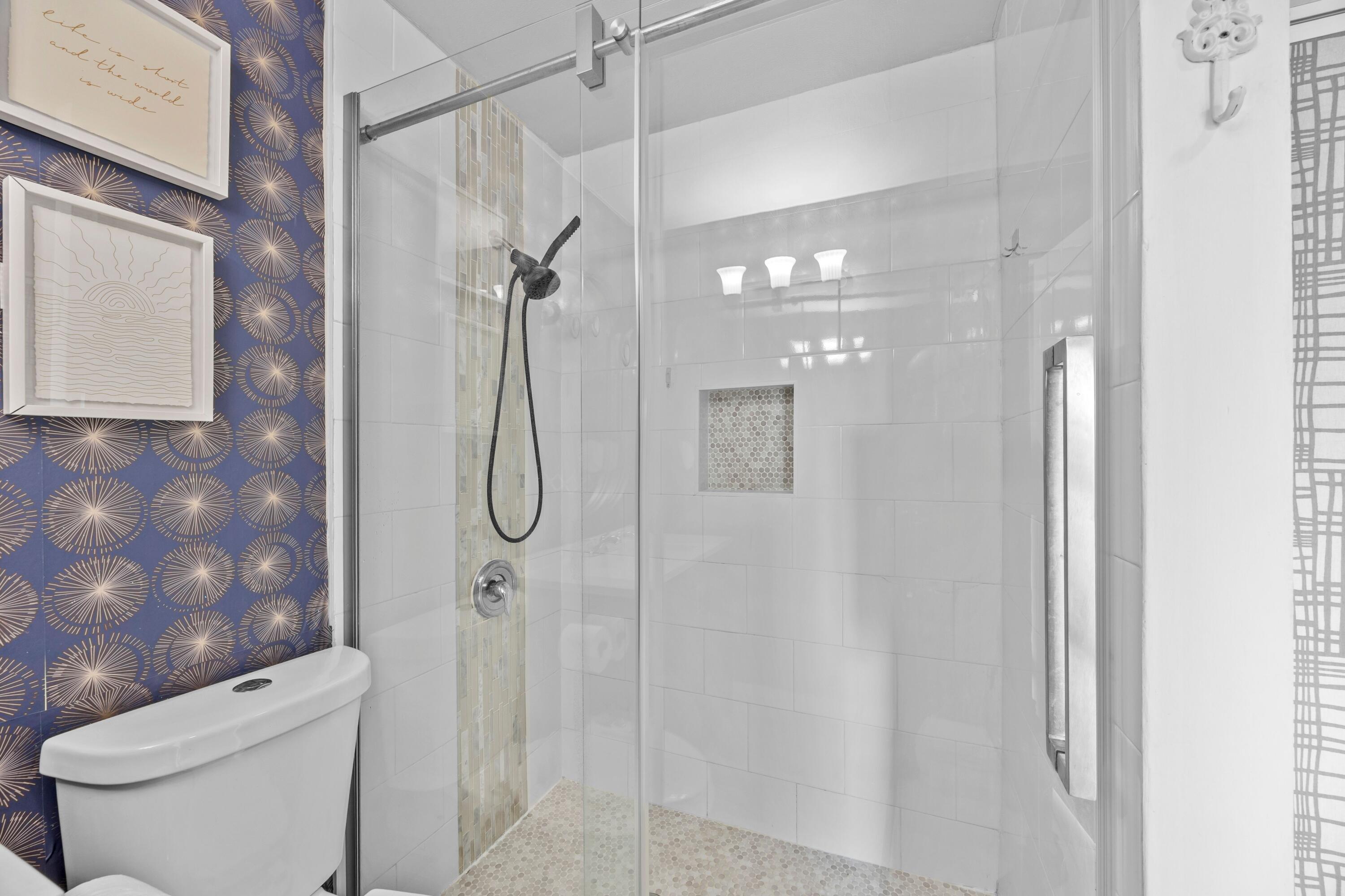 FRENCH QUARTER 3 - Residential Lease
