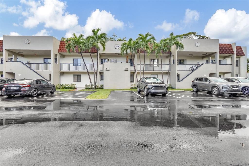 Photo of 120 NW 70th Street #102, Boca Raton, FL 33487 (MLS # B26026564)