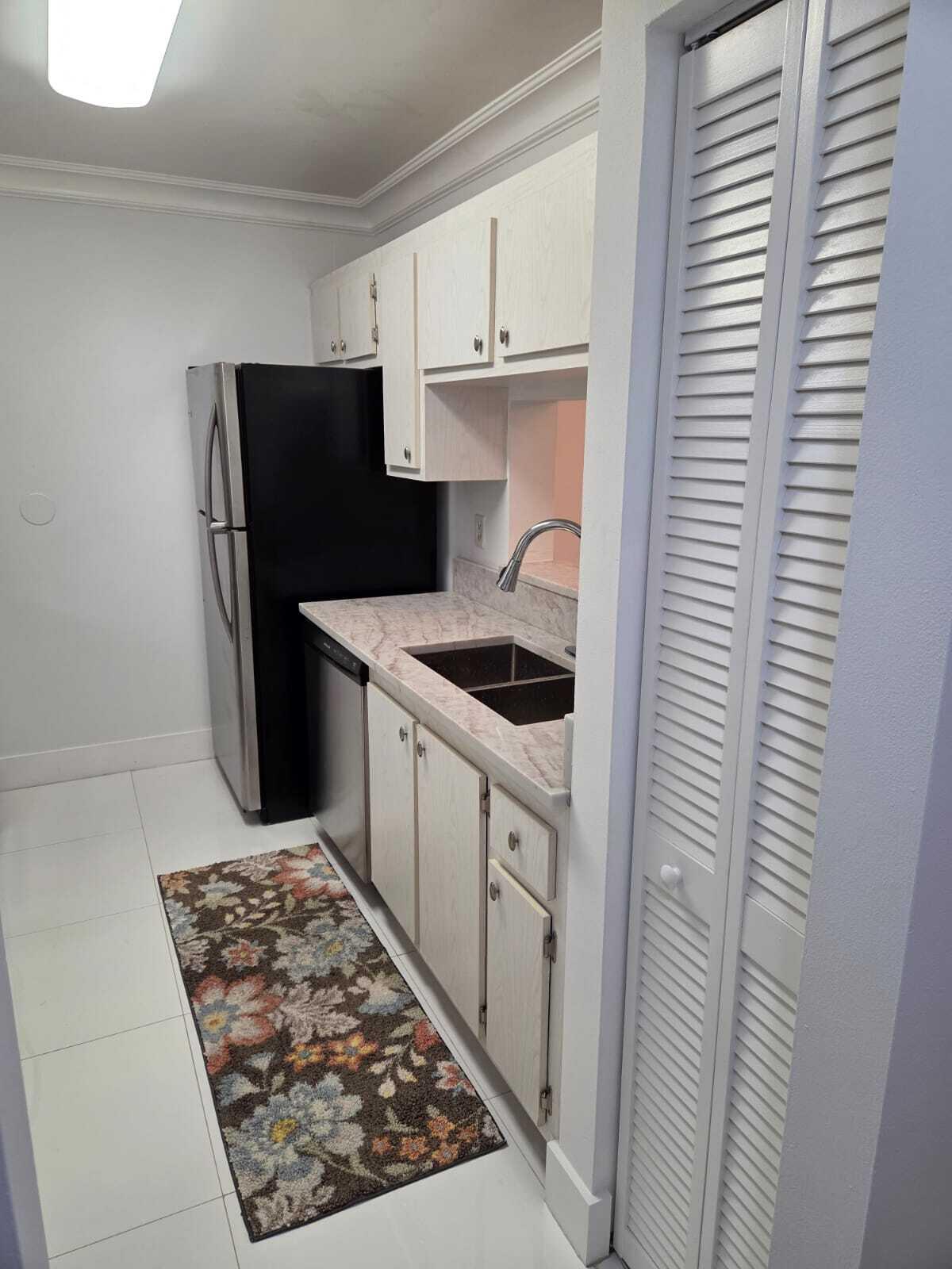 BANYAN PARK CONDO - Residential Lease