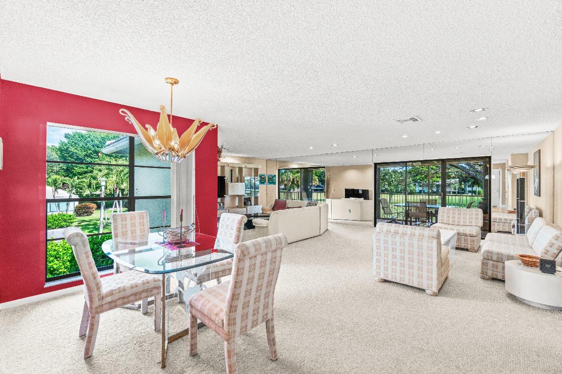 STRATFORD AT HUNTERS RUN CONDO - Residential