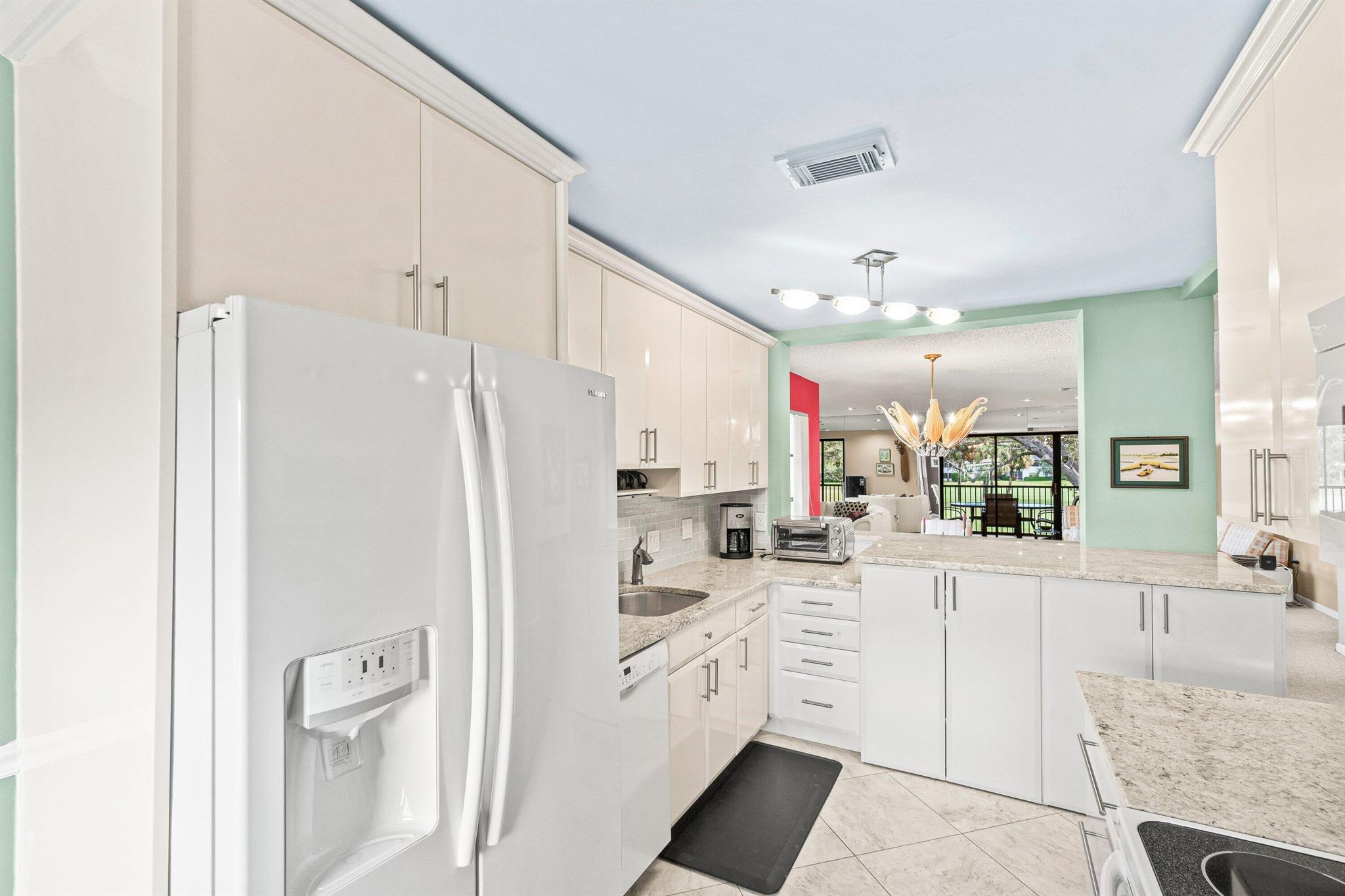 STRATFORD AT HUNTERS RUN - Residential