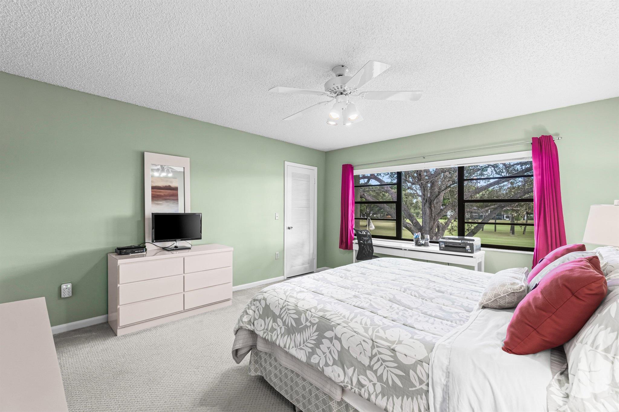 STRATFORD AT HUNTERS RUN - Residential