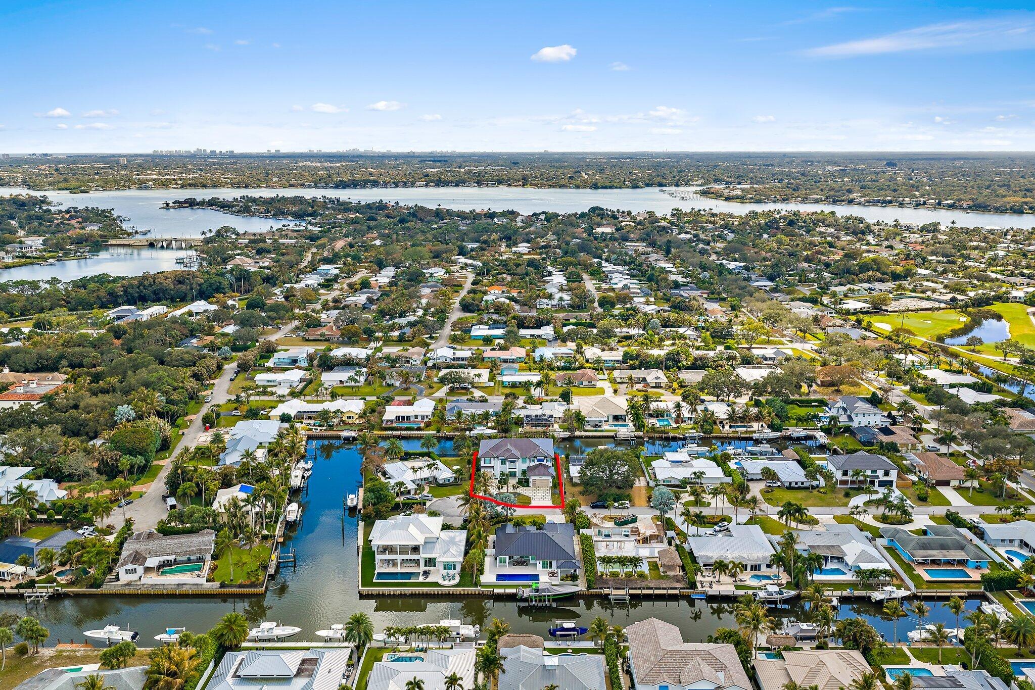 COUNTRY CLUB POINT - Residential