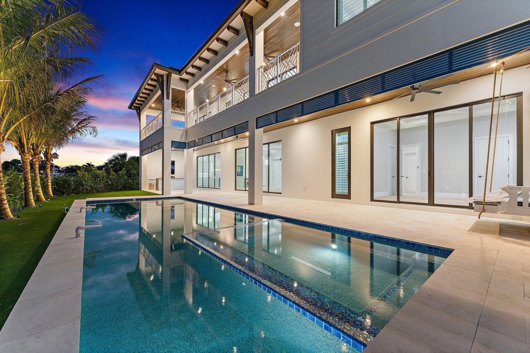 COUNTRY CLUB POINT - Residential