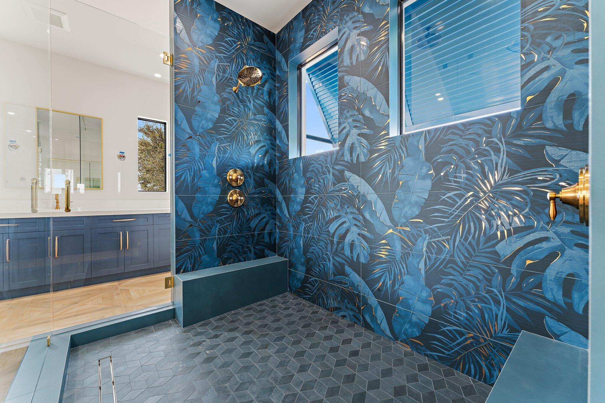 COUNTRY CLUB POINT - Residential