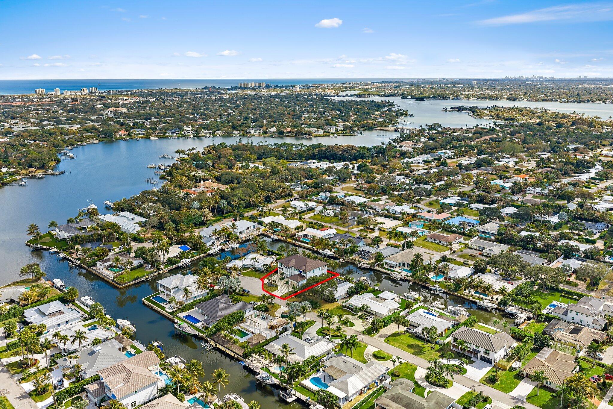 COUNTRY CLUB POINT - Residential