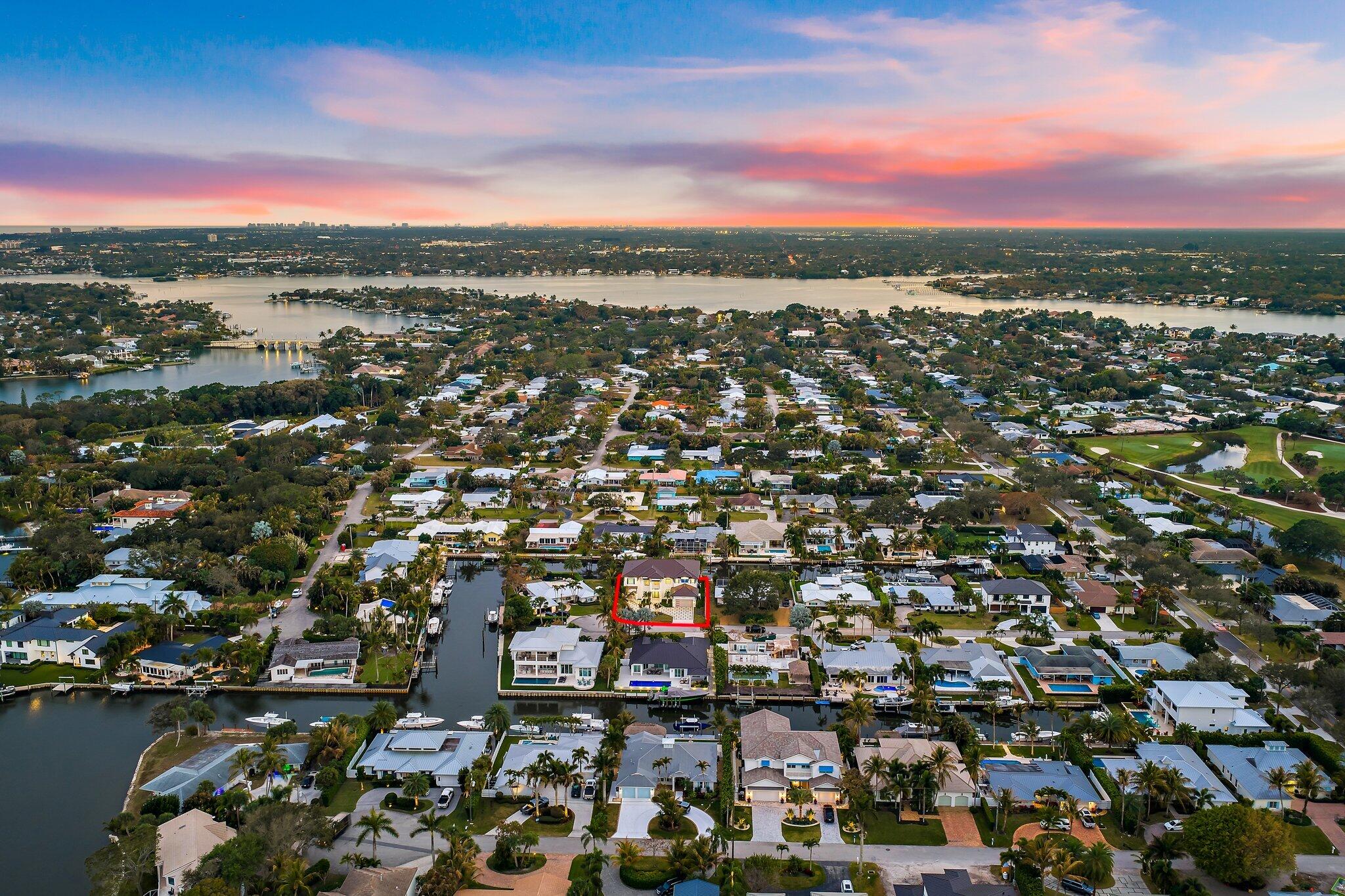 COUNTRY CLUB POINT - Residential