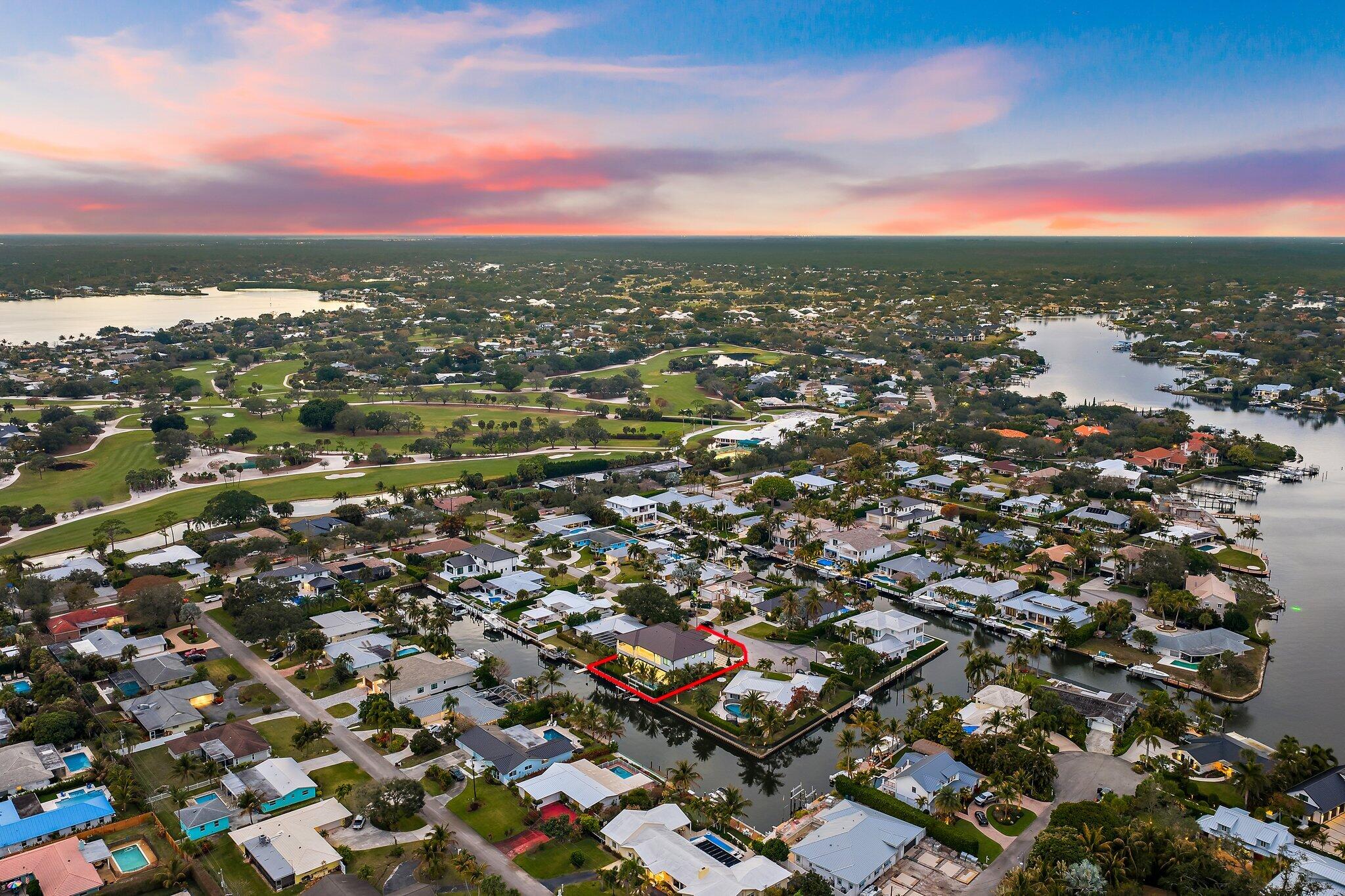 COUNTRY CLUB POINT - Residential