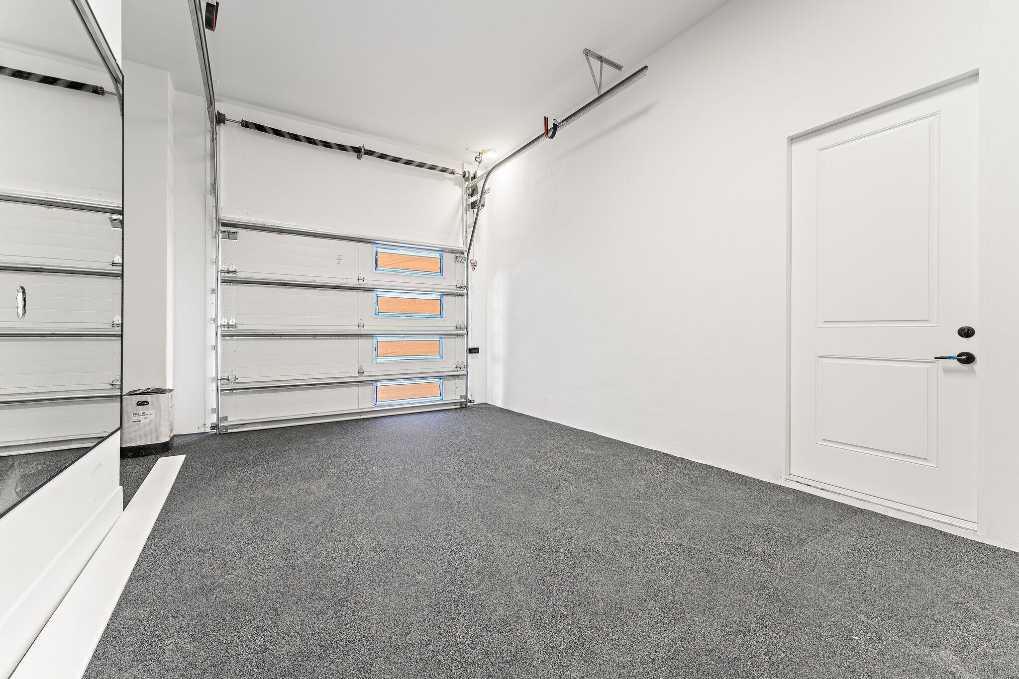 COUNTRY CLUB POINT - Residential