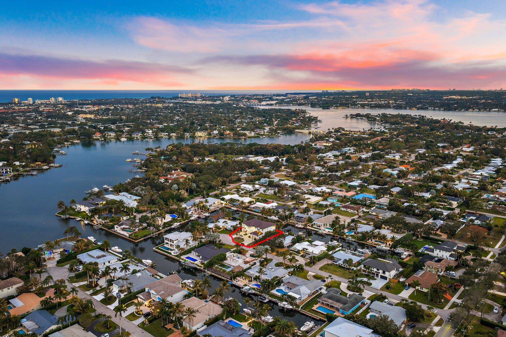 COUNTRY CLUB POINT - Residential