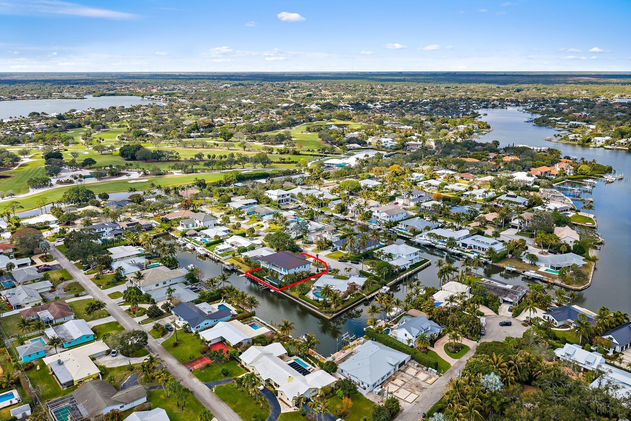 COUNTRY CLUB POINT - Residential