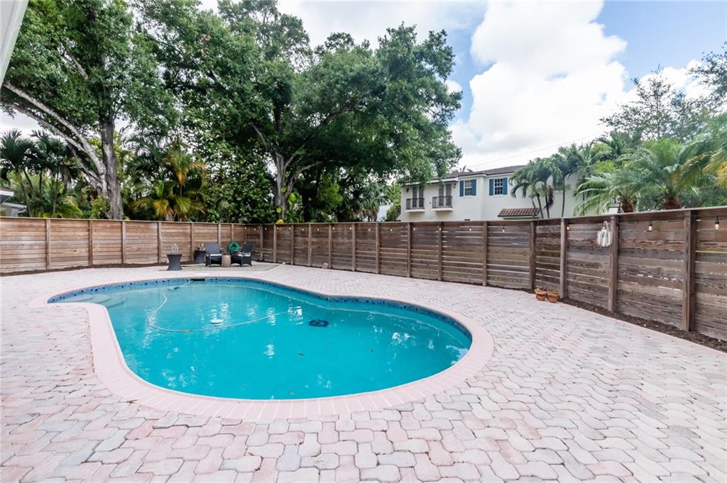 River Oaks - Residential