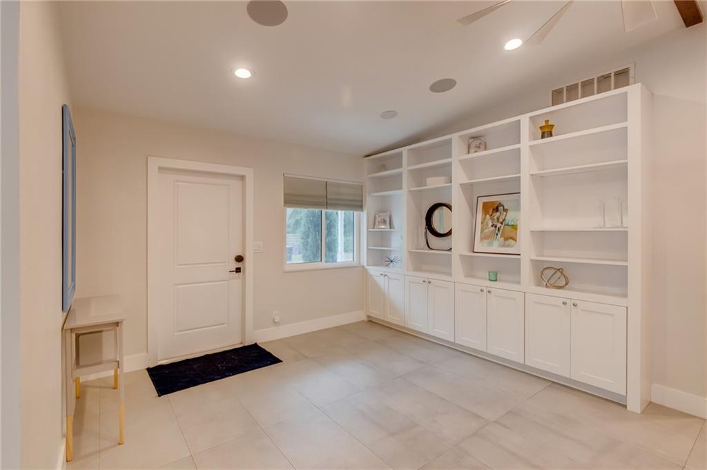 River Oaks - Residential