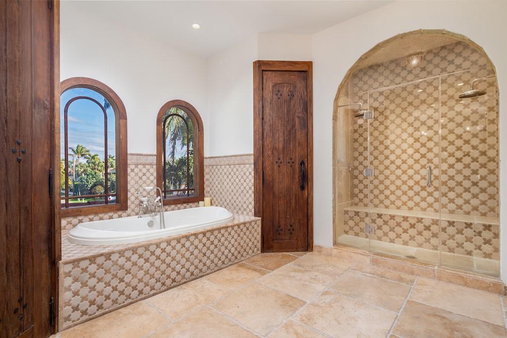 DEL HARBOUR - Residential