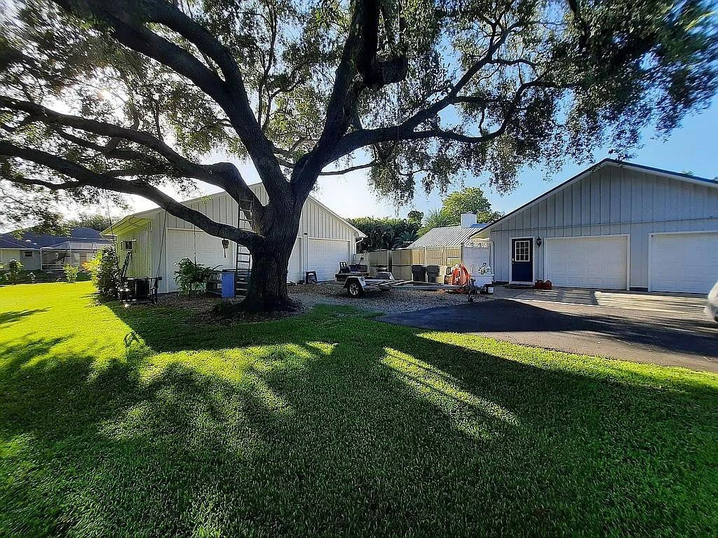 Pinewood Lane - Residential