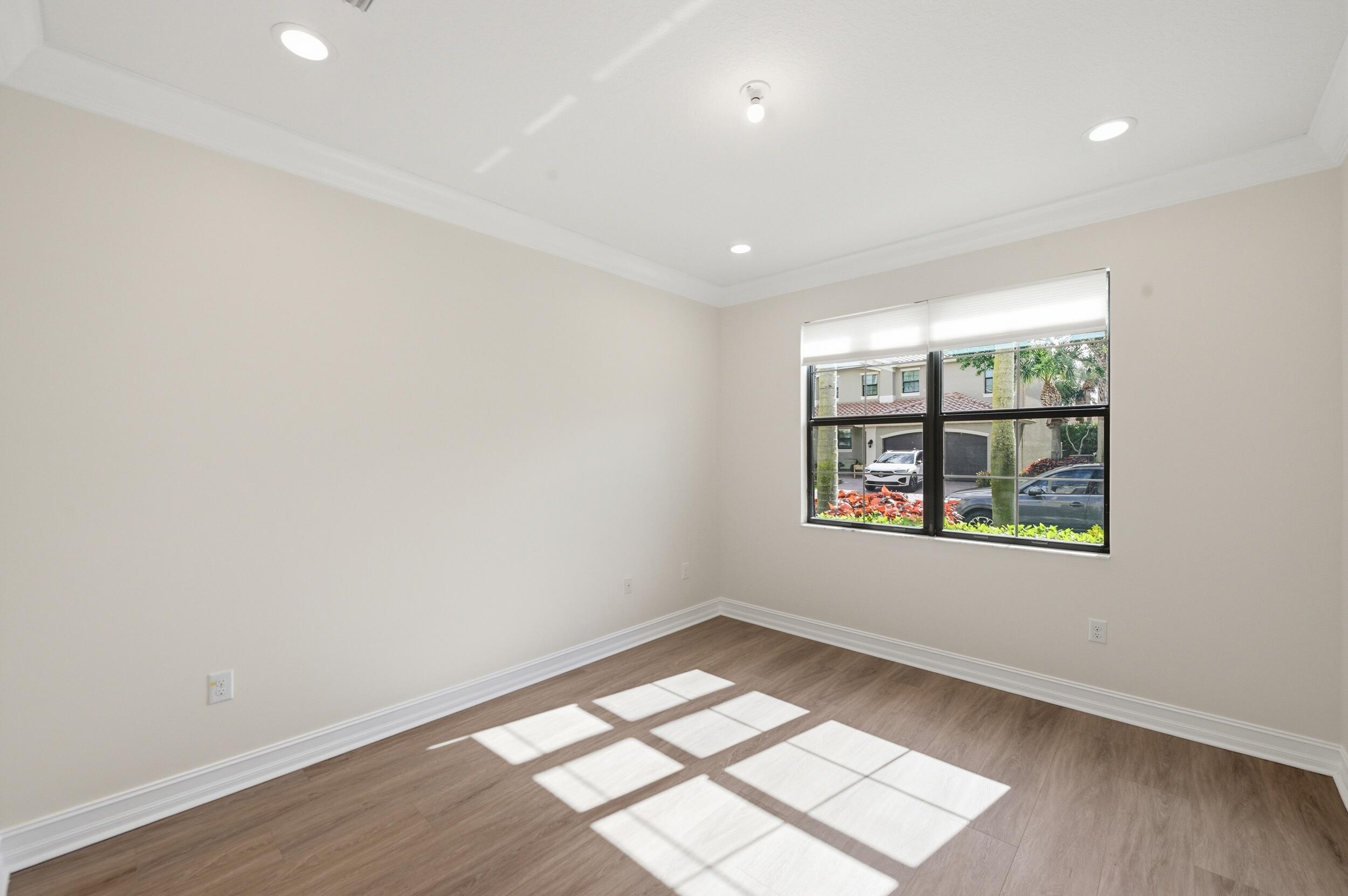 ATLANTIC COMMONS PL 2 - Residential