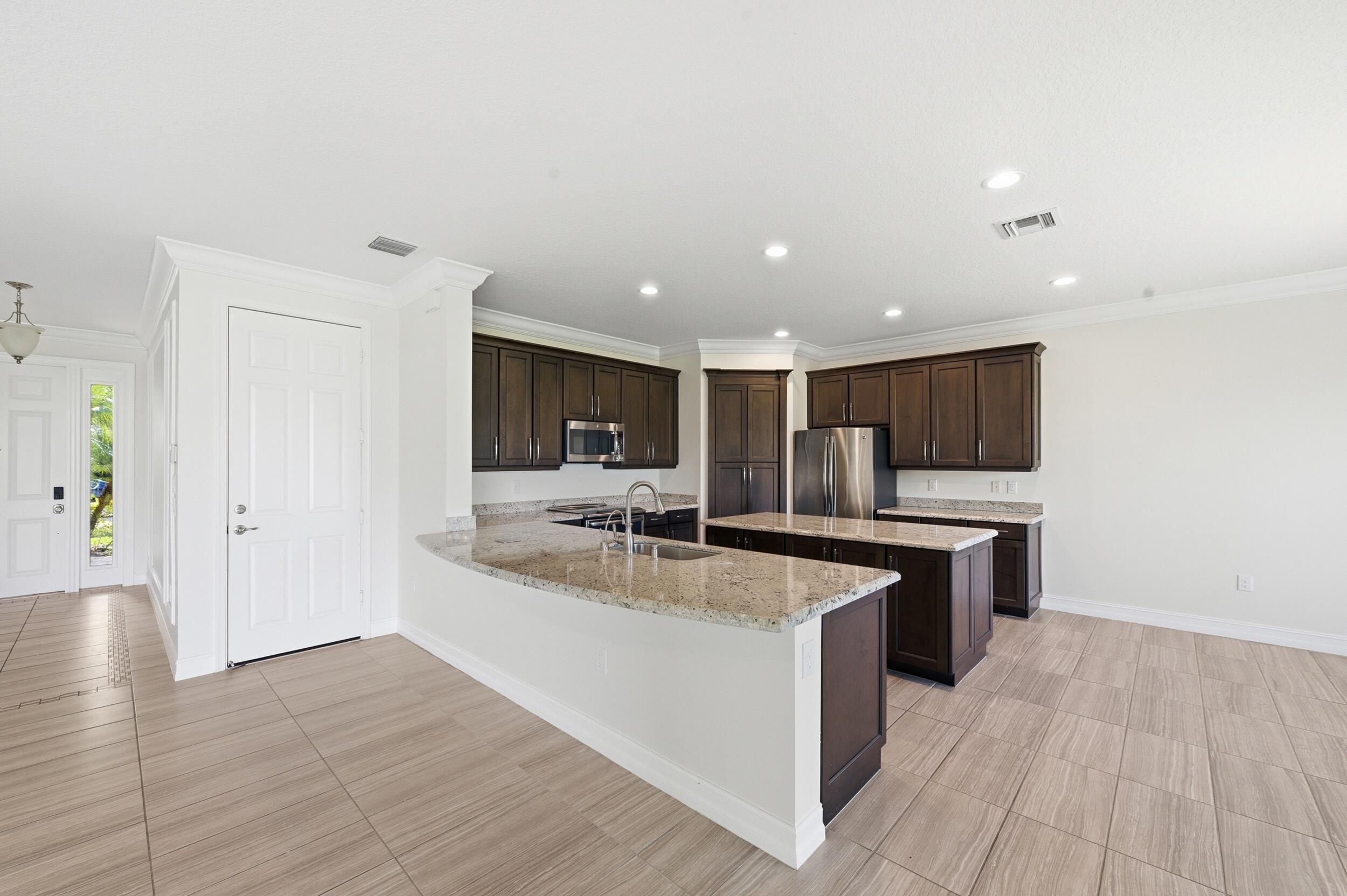 ATLANTIC COMMONS PL 2 - Residential