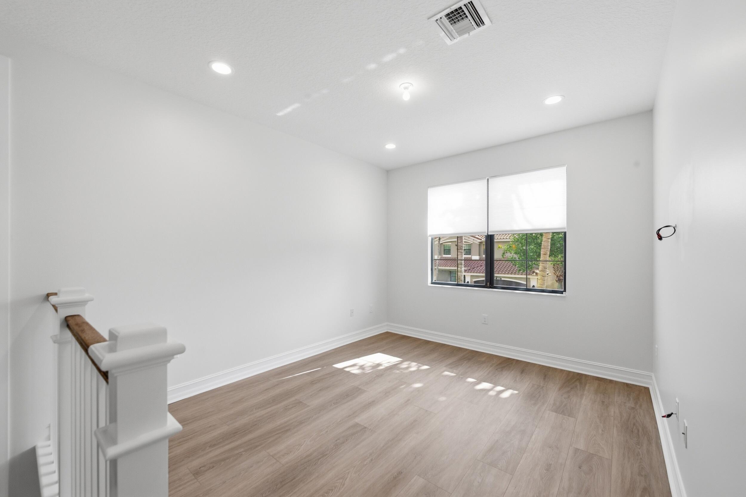 ATLANTIC COMMONS PL 2 - Residential