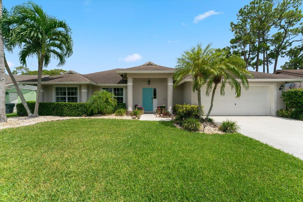 Photo of 378 Indigo Avenue, Wellington, FL 33414 (MLS # R10990928)