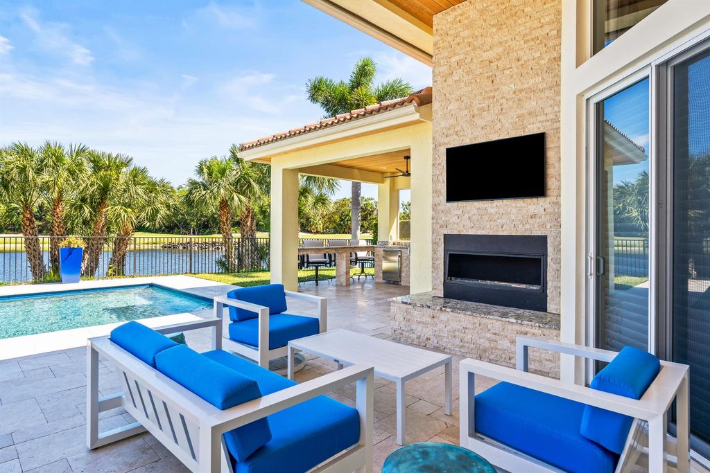 Photo of 737 Cote Azur Drive, Palm Beach Gardens, FL 33410 (MLS # R11088301)