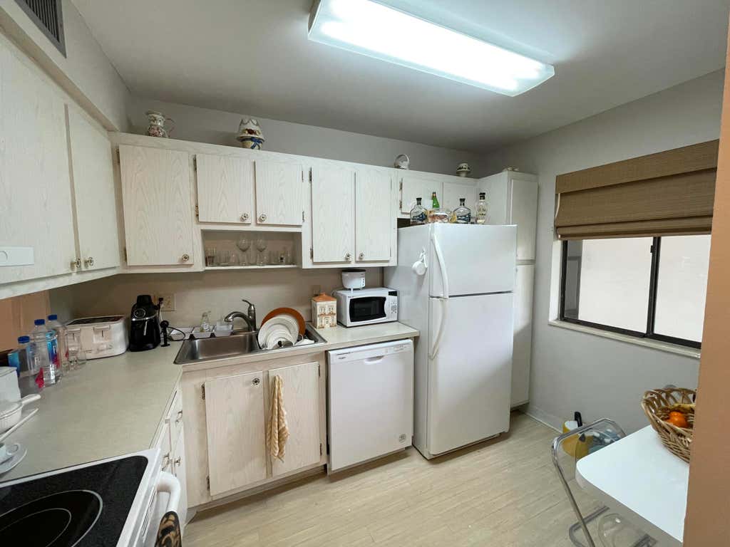 Photo of 4838 Esedra Court #304, Lake Worth, FL 33467 (MLS # R11051267)
