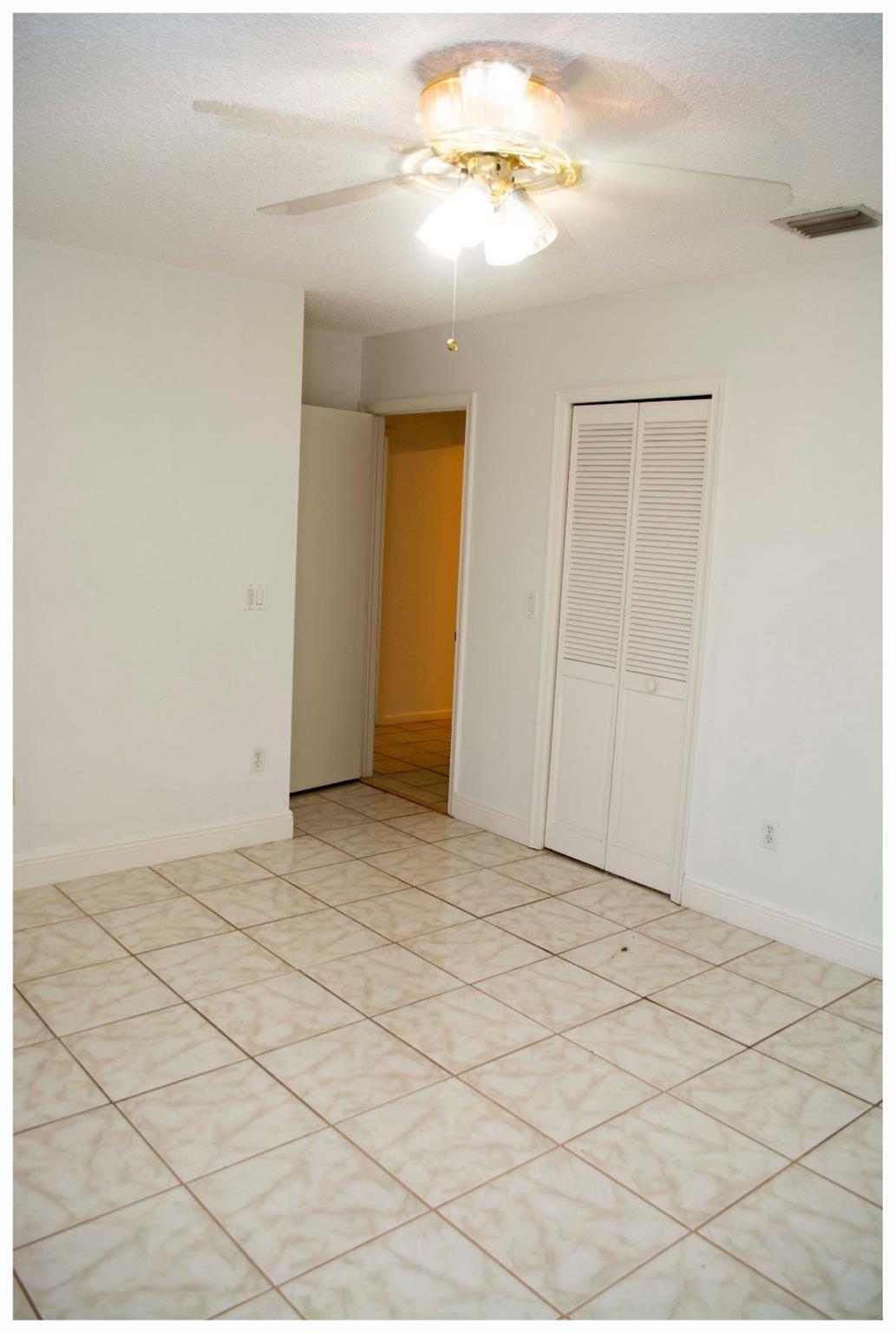 SUGAR POND MANOR OF WELLI - Residential Lease