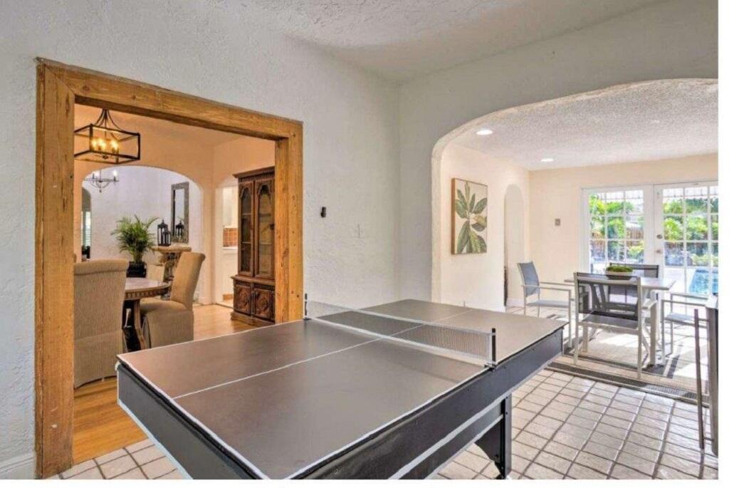 LAKE BOYNTON ESTATES 1 - Residential