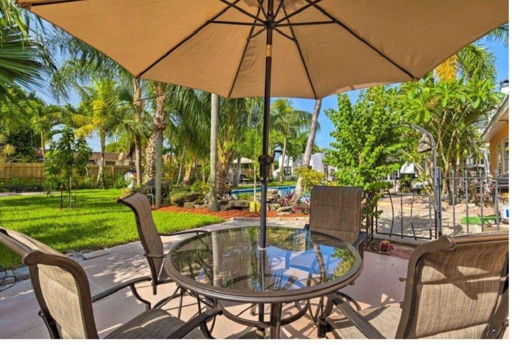 LAKE BOYNTON ESTATES 1 - Residential