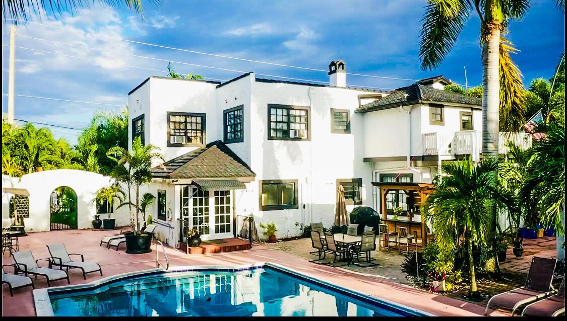 LAKE BOYNTON ESTATES 1 - Residential