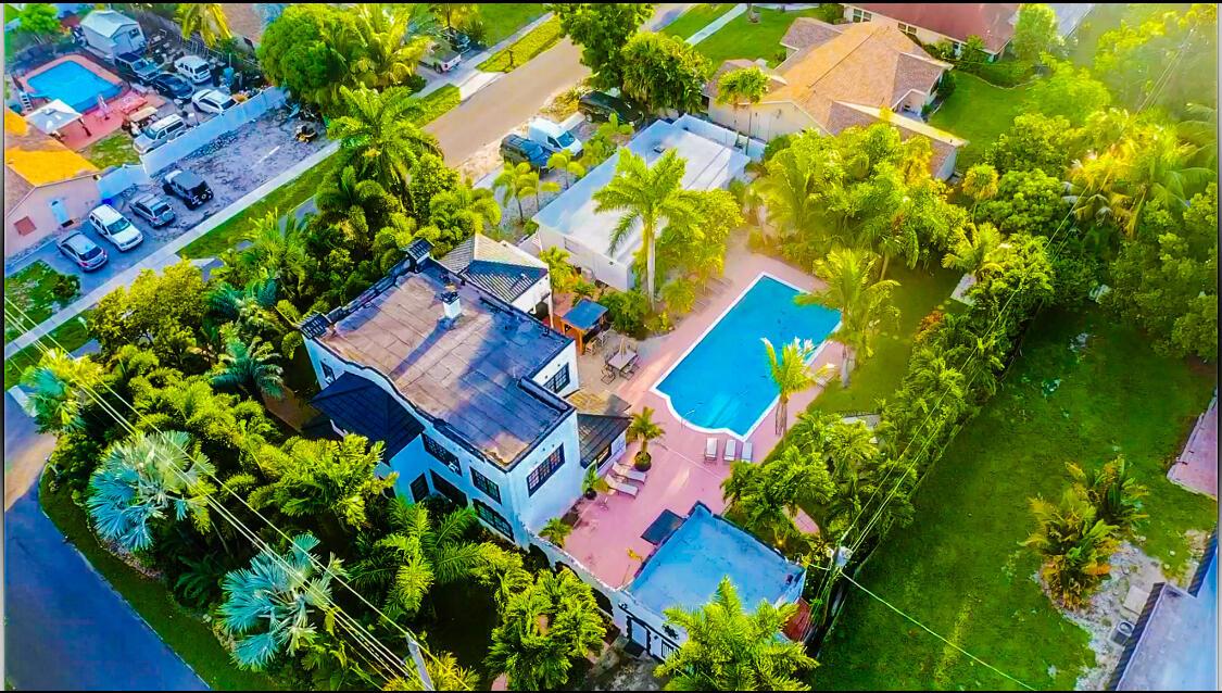 LAKE BOYNTON ESTATES 1 - Residential