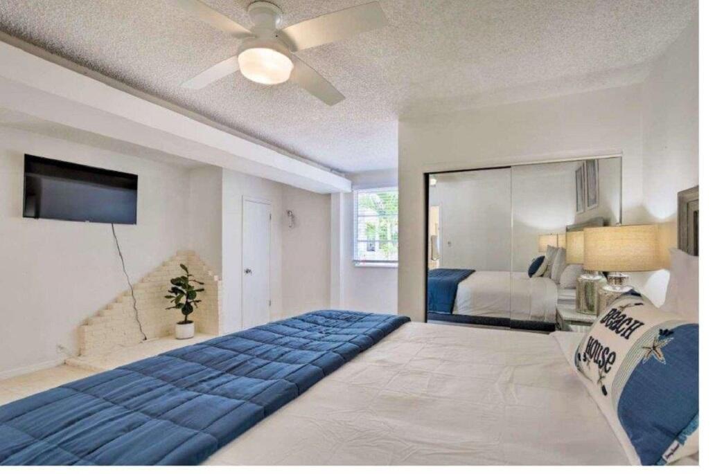 LAKE BOYNTON ESTATES 1 - Residential