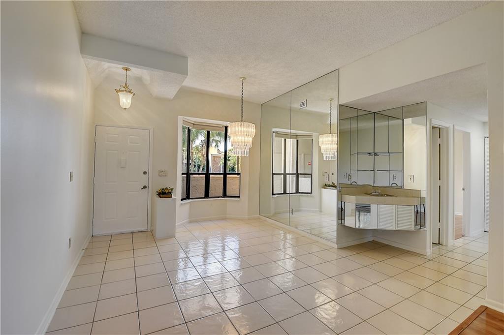 LA PAZ AT BOCA POINTE - Residential