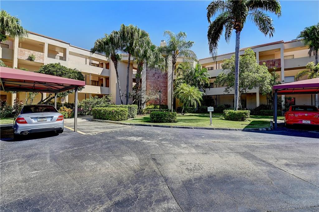 LA PAZ AT BOCA POINTE - Residential