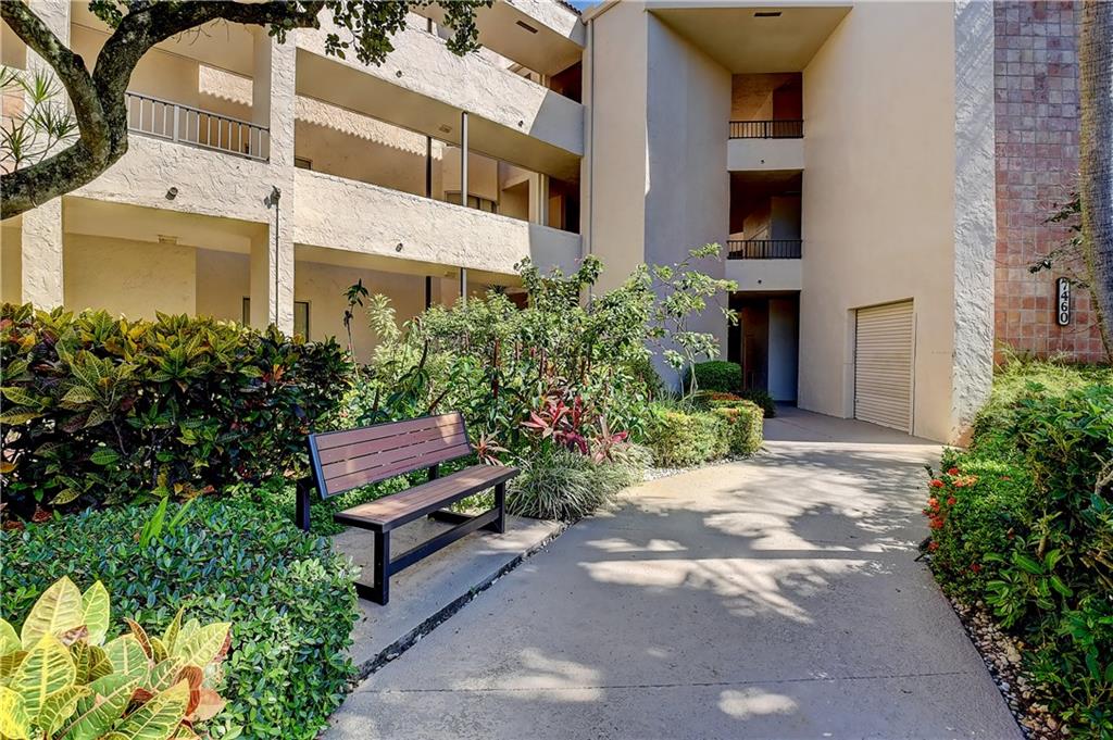 LA PAZ AT BOCA POINTE - Residential