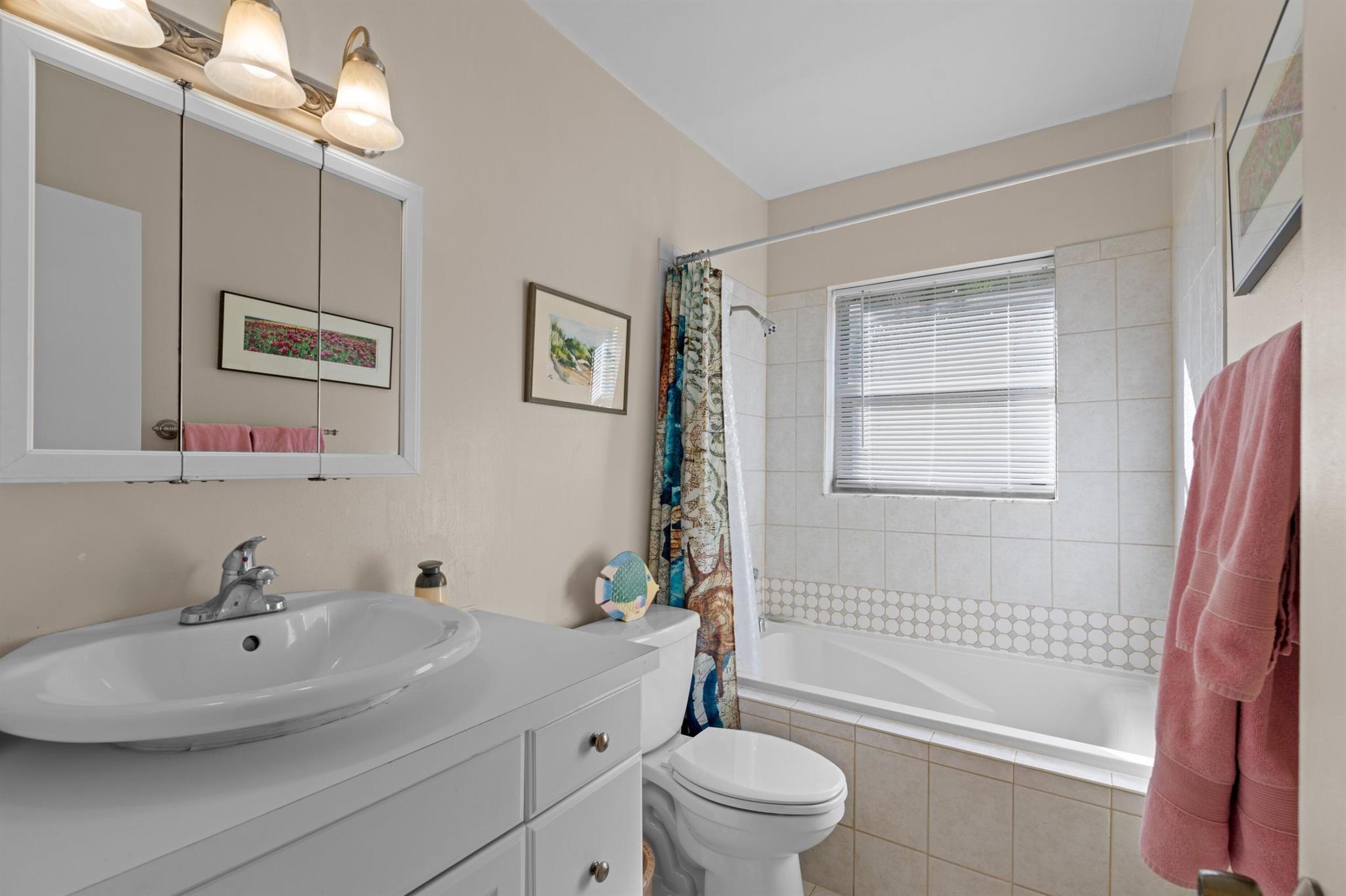 BOCA WOODS - Residential Income