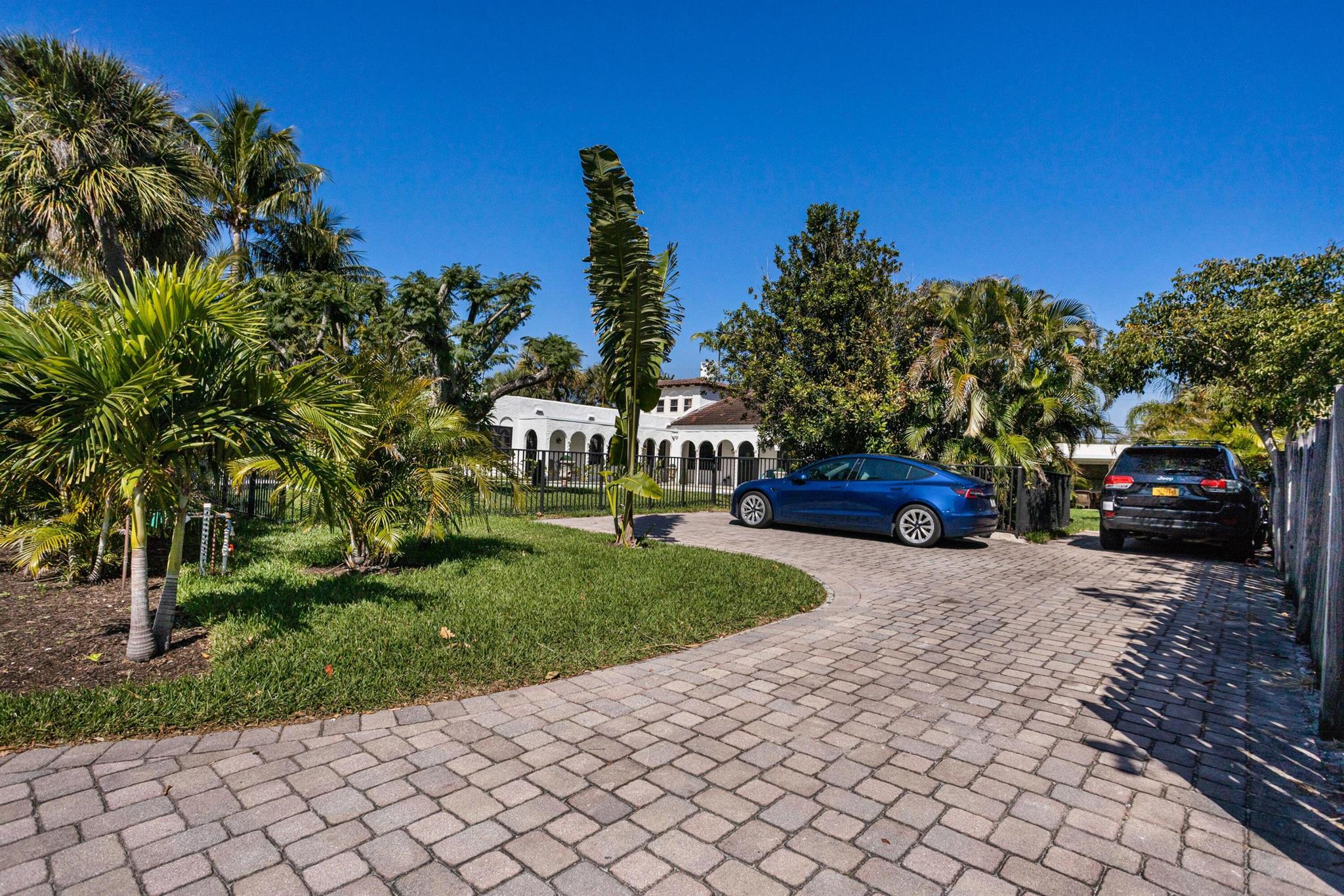 LAKEWOOD - Residential Lease