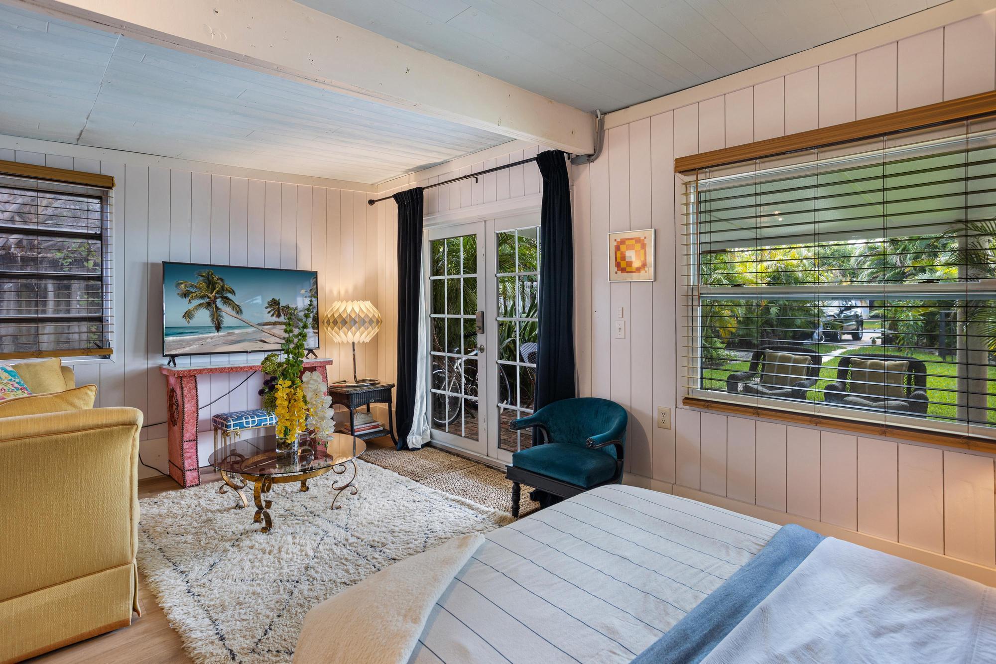 LAKEWOOD - Residential Lease
