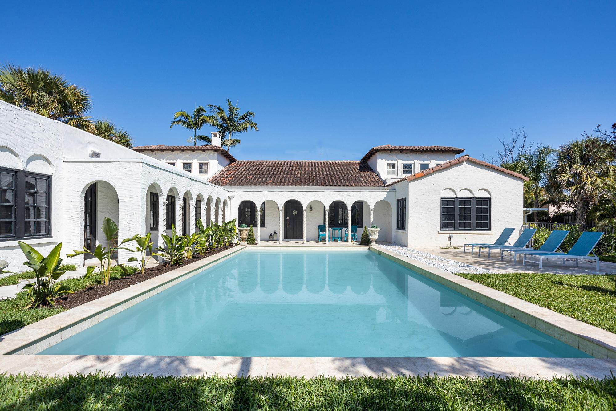 LAKEWOOD - Residential Lease