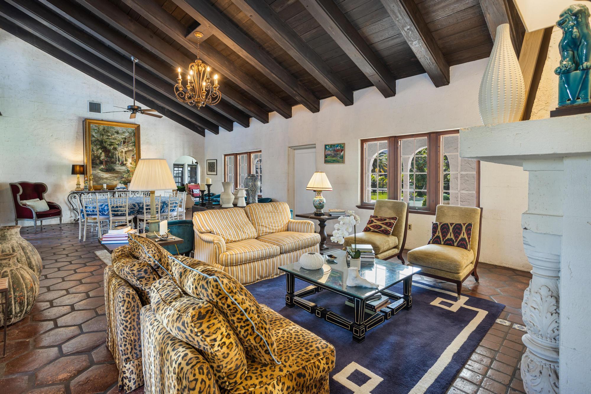 LAKEWOOD - Residential Lease