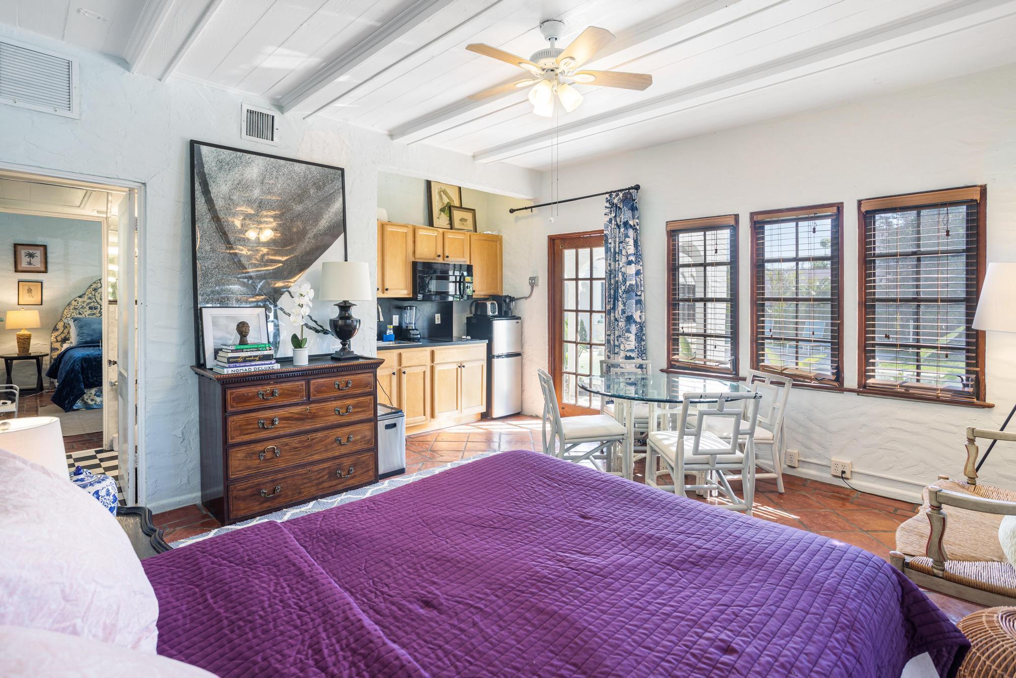 LAKEWOOD - Residential Lease