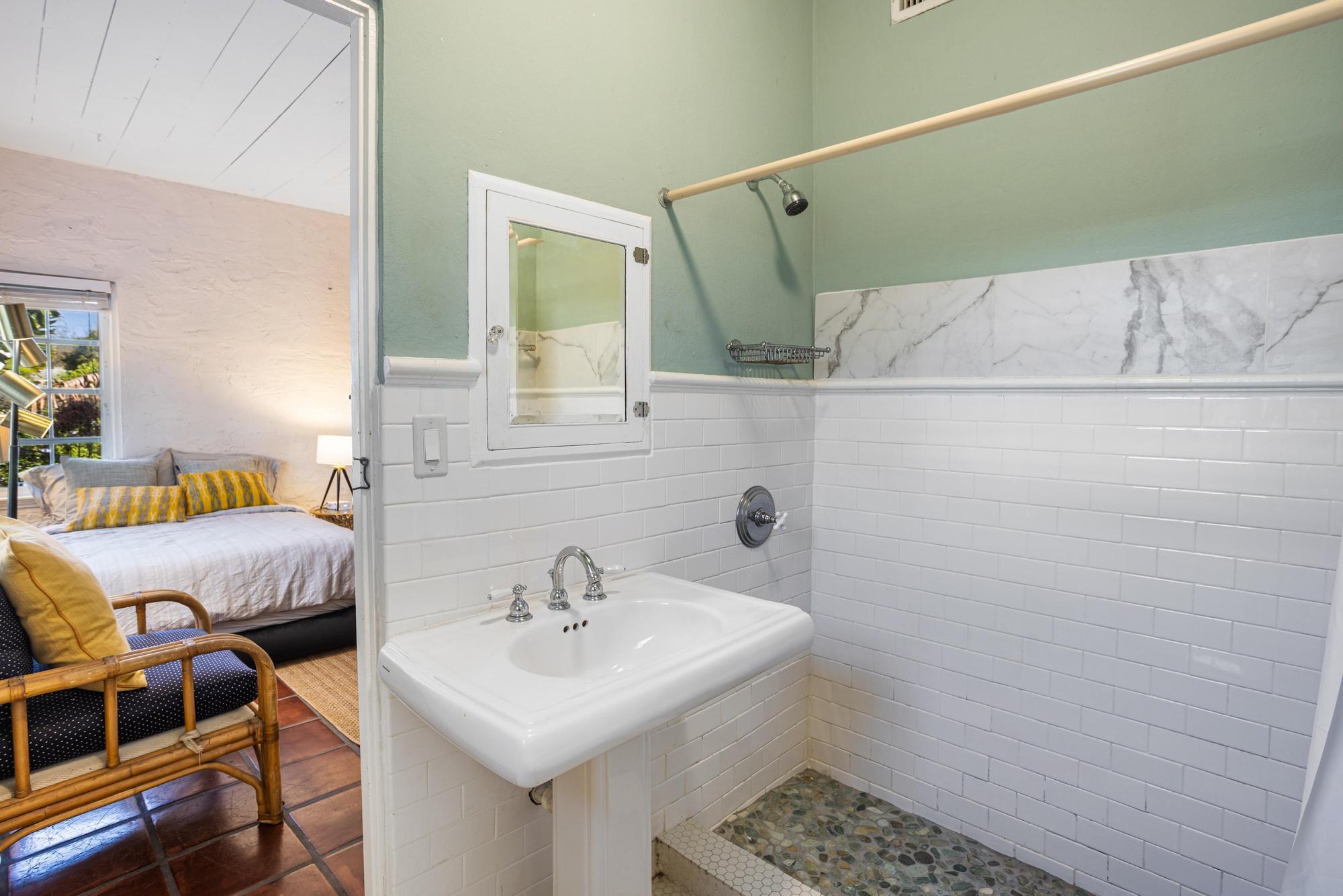 LAKEWOOD - Residential Lease