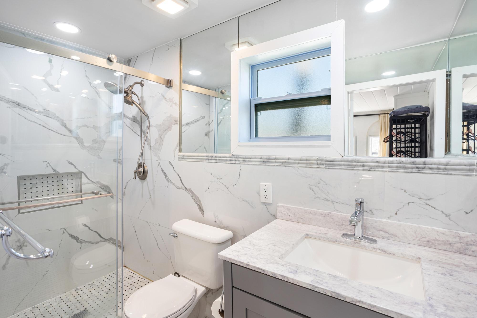 LAKEWOOD - Residential Lease